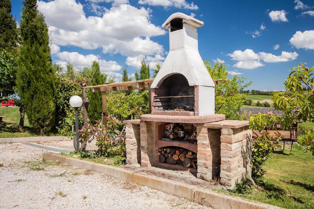 Agriturismo Podere Camollia Villa Costalpino Exterior photo